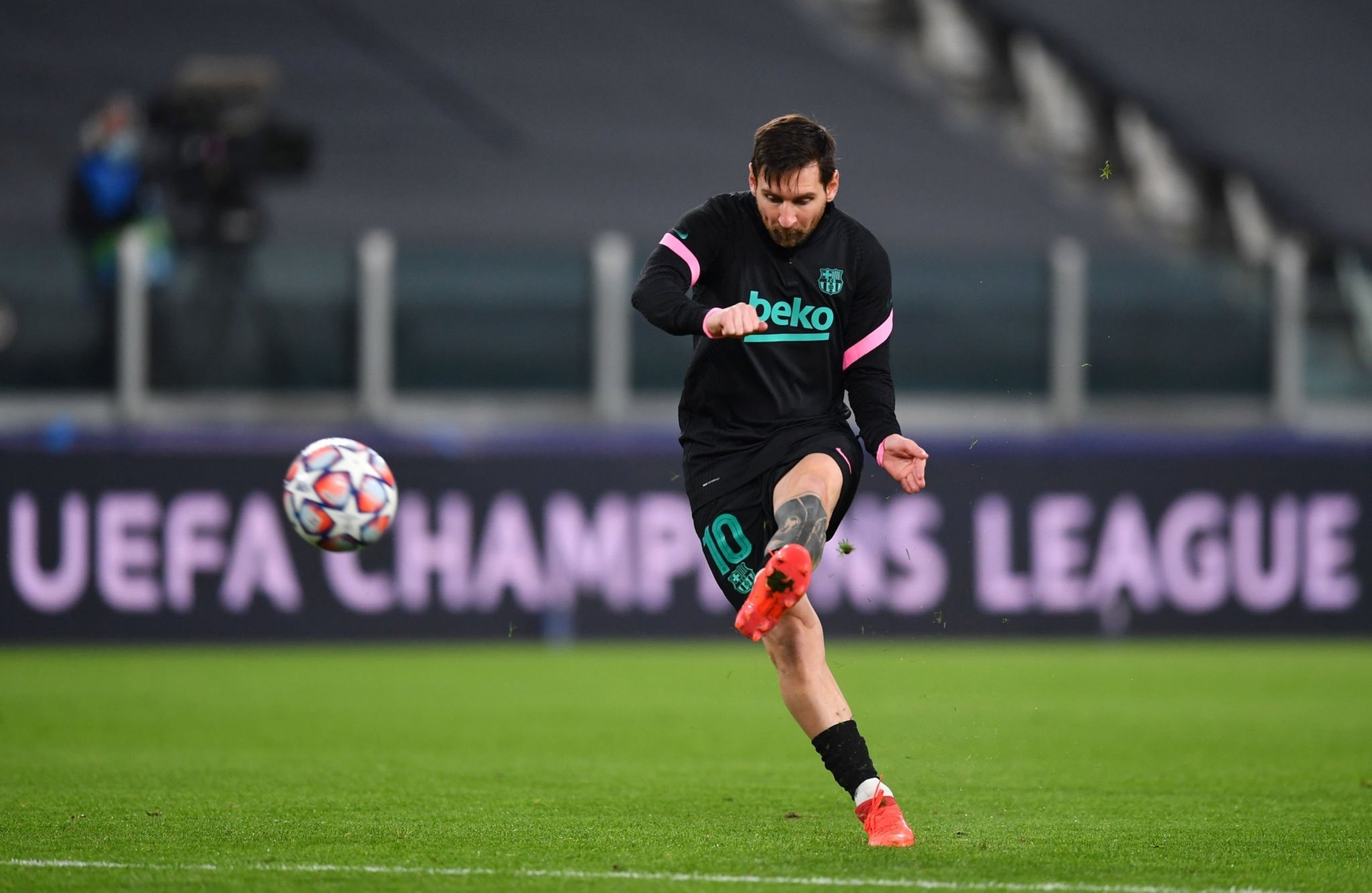 緊密作戰 緊密作戰